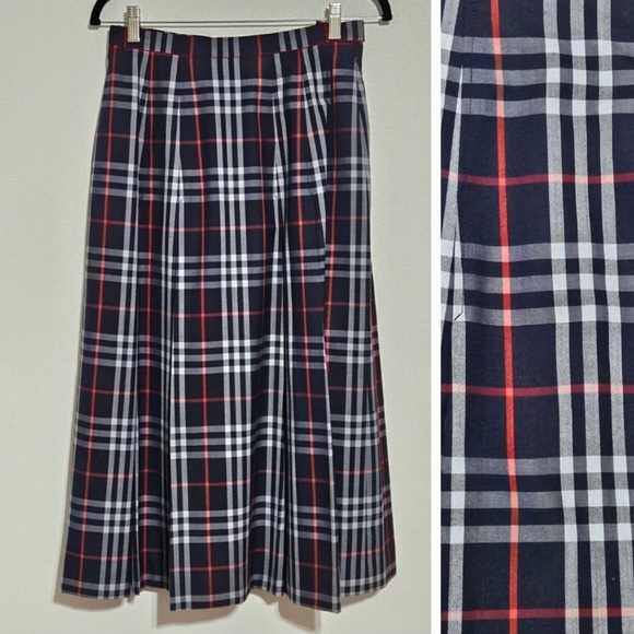 Burberry Pleated Skirt Sz 12 Nova Check Plaid
Wool Hornor Harrison USA Vintage - Picture 1 of 12